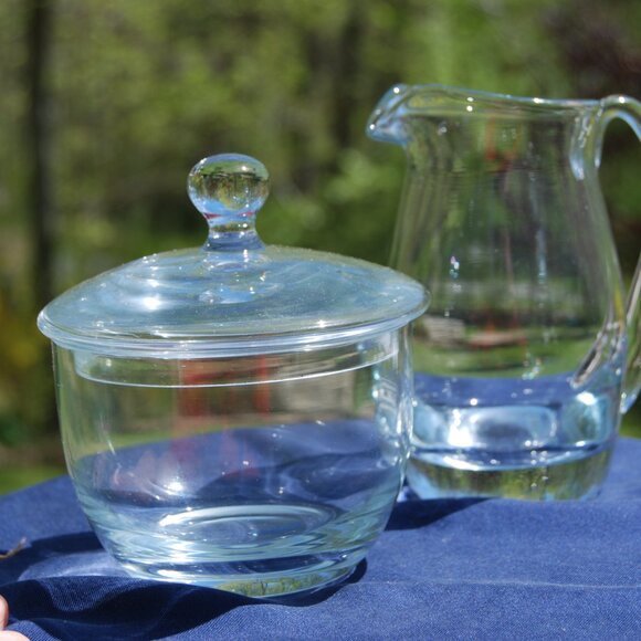 #5536 CLEAR HANDBLOWN CREAMER & COVERED SUGAR BORMIOLI - Picture 1 of 7